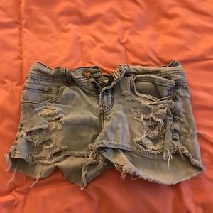 Low waisted ripped shorts